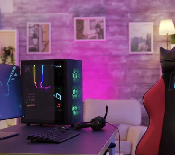 room with powerful pc for online gaming